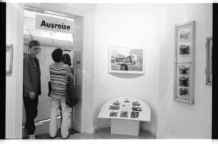 Kleinbildnegativ: nGbK, Ausstellung „Schlaglichter-Schlagstöcke“, 1987