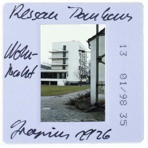 Dessau, Bauhaus : Südostansicht