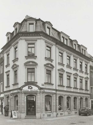 Pirna, Wohnhaus : Pirna Altstadt. Wohnhaus mit Laden. Eckansicht