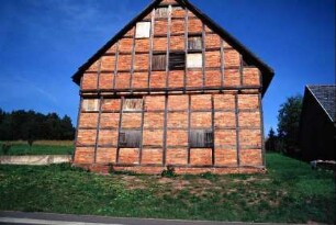 Fachwerkscheune, mit Backsteinen ausgefacht