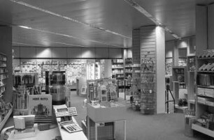 Neueröffnung des Fachgeschäfts "Papierhaus West" nach Abbruch und Neubau in der Rheinstraße 29 - 31