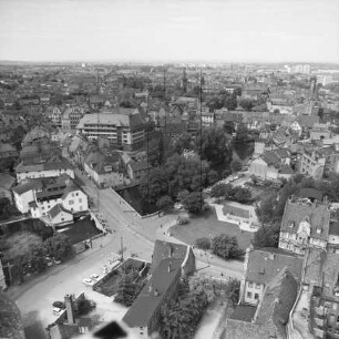 Straßenkreuzung Barfüßer- und Schlösserstraße in der Erfurter Altstadt : Blickrichtung Nordwesten