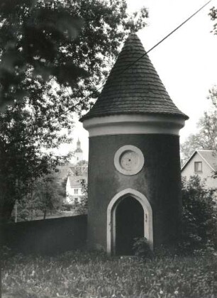 Radeburg, Meißner Berg 9. Turmpavillon (1801/1900)