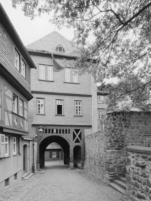 Zollturm; Frankfurt, Höchster Schloßplatz 16