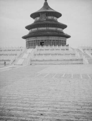 Reise nach China. Peking. Himmelstempel : Halle der Ernteopfer“ (1420, Neubau 1890) im nördlichen Bezirk der Tempelanlage