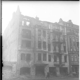 Negativ: Ruine, Apostel-Paulus-Straße 36, 1951