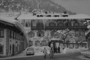 Wallgau: Hotel Post, mit Eiszapfen