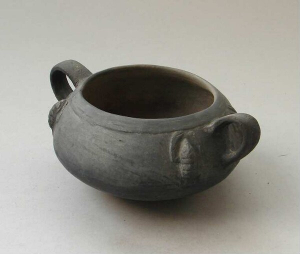 Clay vessel