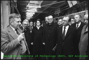 Besuch der Landesregierung von Baden-Württemberg am Kernforschungszentrum Karlsruhe (KfK)