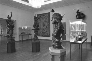 Badisches Landesmuseum. Präsentation der Neuerwerbungen im Marmorsaal des Karlsruher Schlosses