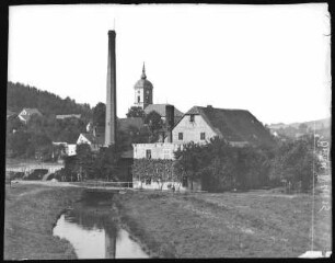 Niederstriegis. Blick zur Kirche