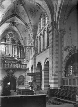 Ehemalige Benediktiner-Abteikirche Sankt Nikolaus und Medardus — Klosterkirche Innenraum