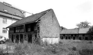 Familienhaus mit zwei Stallgebäuden; Berlin, Tempelhof-Schöneberg