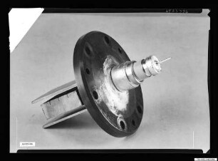 Getter-Ionenpumpe, Bild 2; Foto 1964