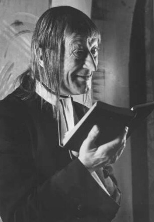 Portrait des Schauspielers Wolf von Beneckendorff (1891-1960); aufgenommen während einer Aufführung der Komödie "Tartuffe oder Der Betrüger" 1946 im Thalia-Theater Hamburg