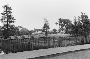 Brücke : Blick auf Häuser