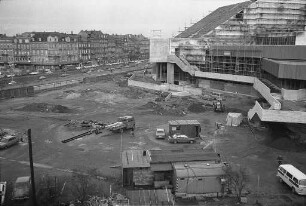 Planungen für den Bau einer zweigeschossigen Tiefgarage unter dem Vorplatz des Badischen Staatstheaters