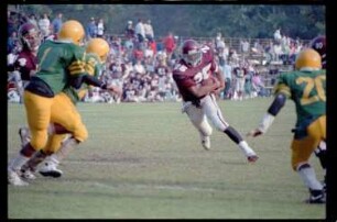 Fotografie: American-Football-Spiel der Berlin Bears gegen die Hi-Hawks an der Berlin American High School in Berlin-Dahlem