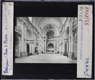 Bologna, S. Pietro (Kathedrale) : Innenansicht, Blick nach O