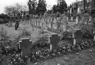 Ehrenfriedhof für Kriegsopfer auf dem Durlacher Bergfriedhof.