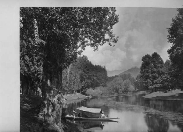 View on the Dhul Canal, Srinagar, Caschmir