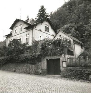 Cossebaude, Talstraße 50. Wohnhaus mit Nebengebäude (um 1850)
