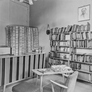 Bücherei Schlachthofstraße : Bautzen. Bibliothek, Schlachthofstraße. Innenaufnahme