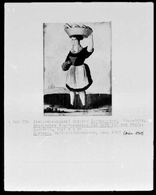 Hessische Bauern in Trachtenkleidung — Hessisches Bauernmädchen mit Korb auf dem Kopf
