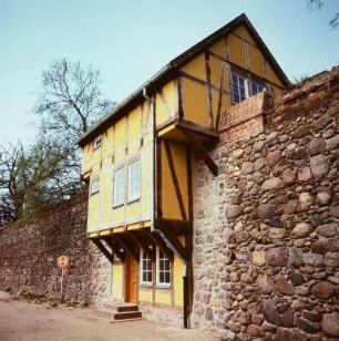 Wiekhaus in der alten Stadtmauer Neubrandenburgs