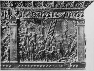Passionskanzel & Südkanzel — Passion Christi — Beweinung Christi