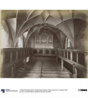 Berlin, Heilig-Geist-Kapelle, Orgel