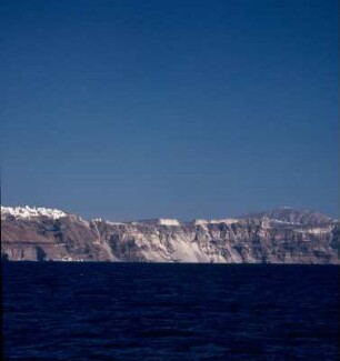 Thera = Santorini. Firá, Bimsstein-Abbauzone, Pyrgos, Profitis Elías, 568 m. Ag9