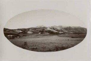 Die Pichincha-Gruppe auf der Süssüdost-Seite der Alvarez-Grande-Autobahn am Nordost-Fuss des Atacatzo