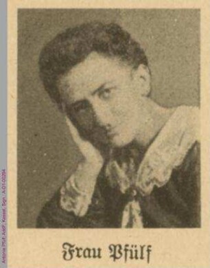 Porträt von Antonie Pfülf