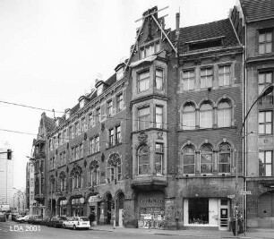 Wohn- und Geschäftshaus; Berlin, Mitte