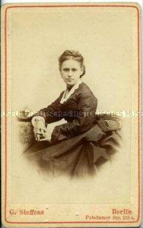 Junge Frau, Carte de Visite