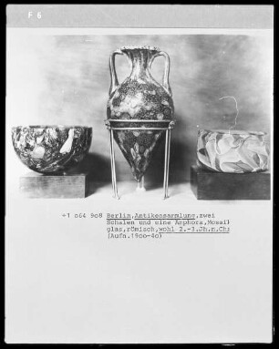 Amphora aus Mosaikglas