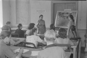 Sorbisches Lehrerbildungsinstitut, Sorbische Volkshochschule (SVH) Radibor : Serbski wučerski wustaw, Serbska ludowa uniwersita (SLU) w Radworju,
