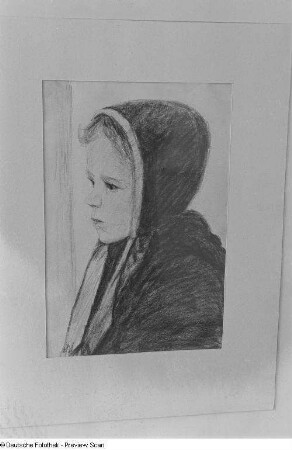 Gezeichnetes Portrait eines Kindes in der Laienkunst-Ausstellung im Grassimuseum