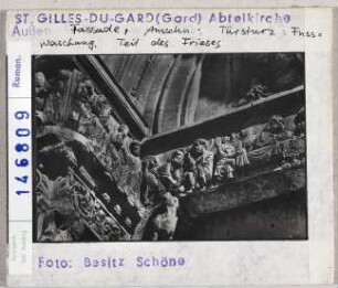 Saint-Gilles-du-Gard: Abteikirche, Westfassade, Türsturz, Fusswaschung