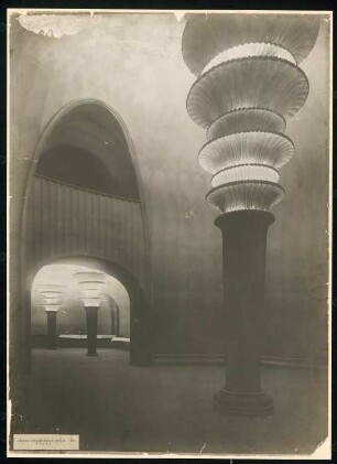 Großes Schauspielhaus (auch: Theater des Volkes, Friedrichstadtpalast), Berlin: Lichtsäule im Foyer