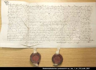 Graf Enno und Gräfin Walburg von Ostfriesland und Rietberg leihen von Maurits von Ripperda 3000 Reichstaler Ausstellungsort: Esens 2 anhängende Siegel erhalten; 2 Unterschriften