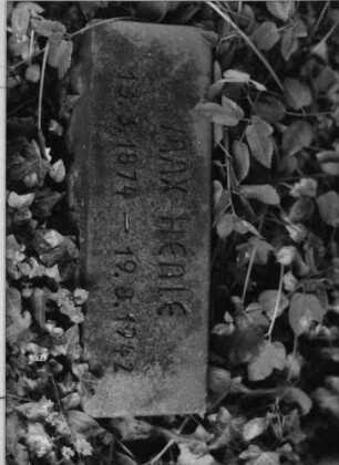 Grabstein 2103 [Hahn S. 94 Grab-Nr. 3043]: Grabstein 2103 (Detailaufnahme) [Hahn S. 94 Grab-Nr. 3043]