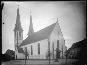 Kenzingen Sankt Laurentius Kirche Außenansicht von Nordwesten