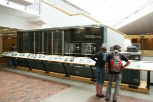 Gesamtansicht IBM Mark I an der Stanford University, Boston (Massachusets, USA)