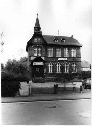 Ehemalige Schule; Leun, Schulstraße 12