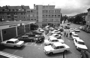 Freiburg: Tag der offenen Tür; Autohaus Schultz; aufgestellte BMW, von oben