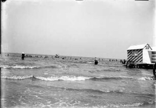 Ostende, Badende an der Küste