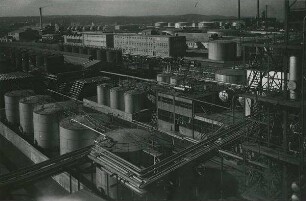 "Shell" (aus der Serie "Hamburg als Industrieplatz")
