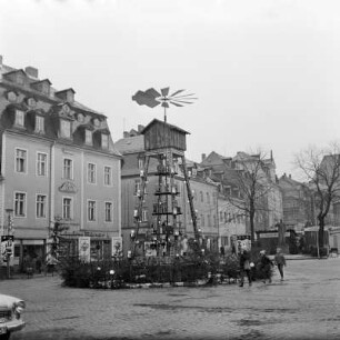 Schneeberg, Markt : Schneeberg. Marktplatz mit sechsetagiger Göpelwerkspyramide